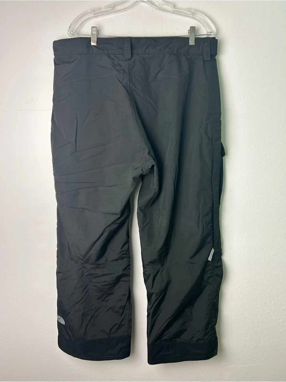 The North Face HyVent Ski Snow Pants Men Large 36X28 Cargo Baggy Insulated Black